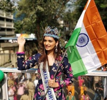 Manushi Chhillar Biography in Hindi, Age, Height, Education, Boyfriend, Husband, Family, Movies, Net Worth, Instagram, Twitter, Images